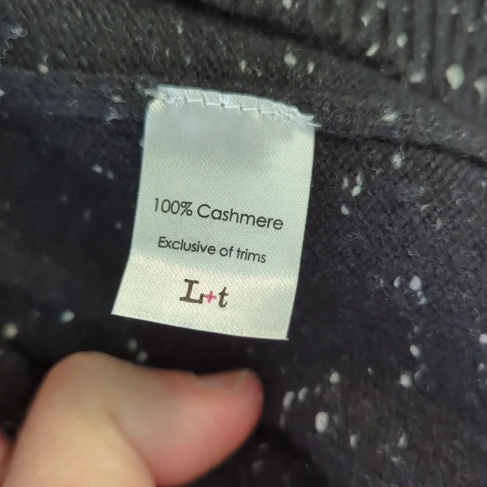 LABEL+thread Cashmere Colorblock Sweater - Picture 4 of 9